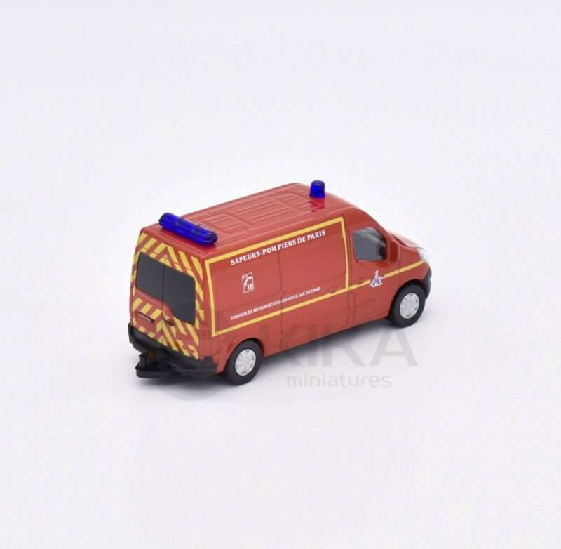 Renault Master Pompiers de Paris 2014 – Image 3