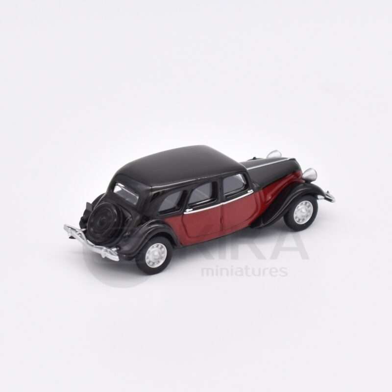 Citroën Traction Rouge & Noir 1939 – Image 3