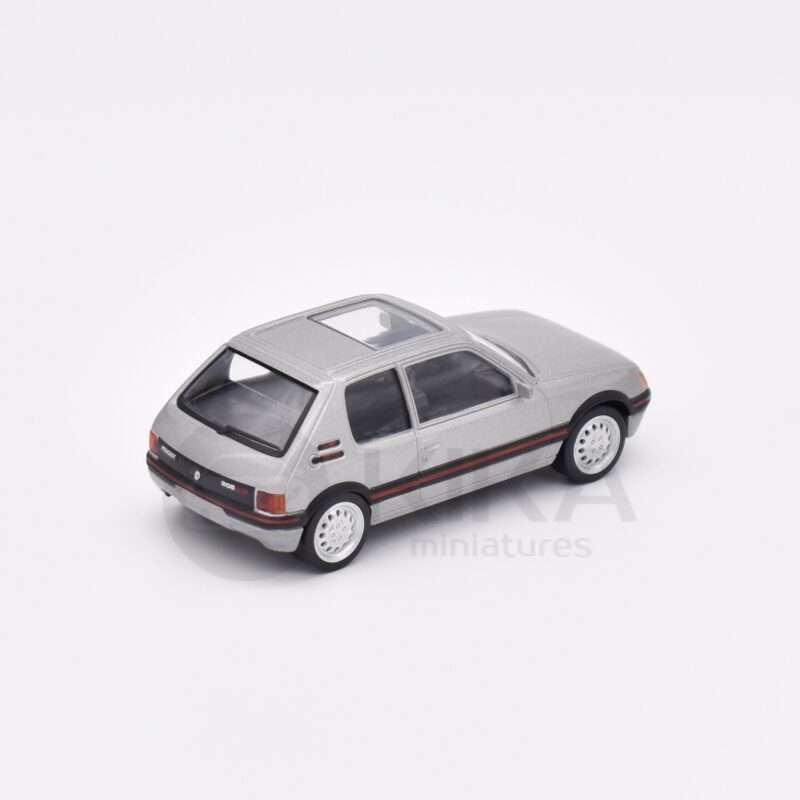 Peugeot 205 GTI 1.6 Gris 1986 – Image 3