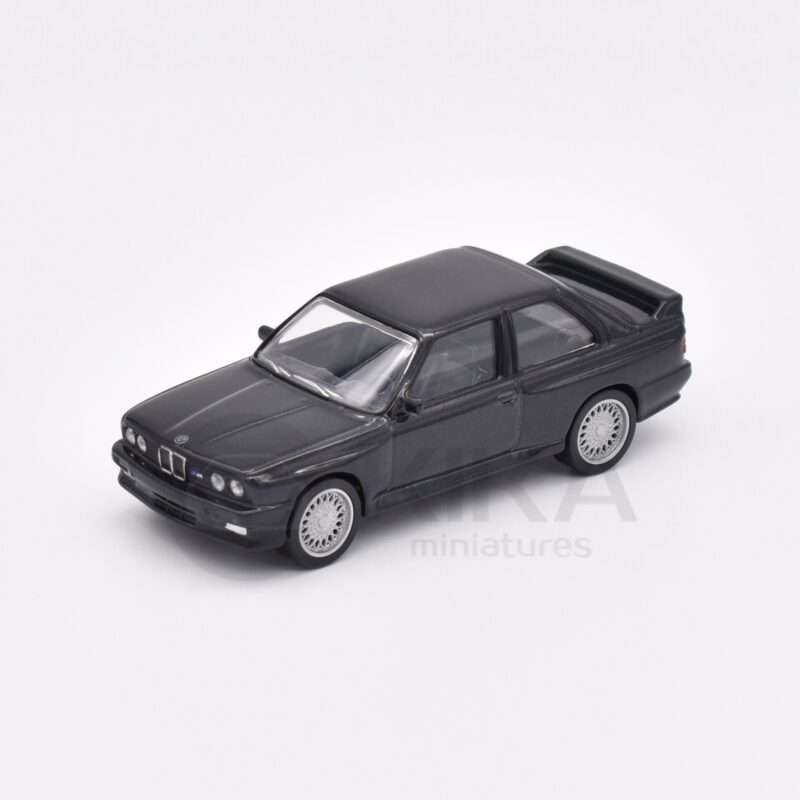 BMW M3 E30 Noir 1986 – Image 2