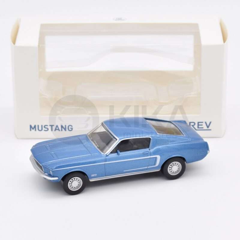 Ford Mustang GT Fastback Bleu Acapulco 1968